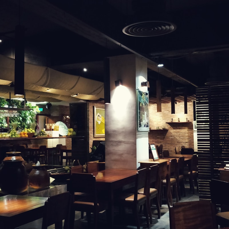 温かみのある店舗外観